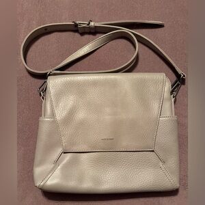 ⬇️Price Drop⬇️ Matt & Nat Minka Hobo Sand Colour Crossbody Bag